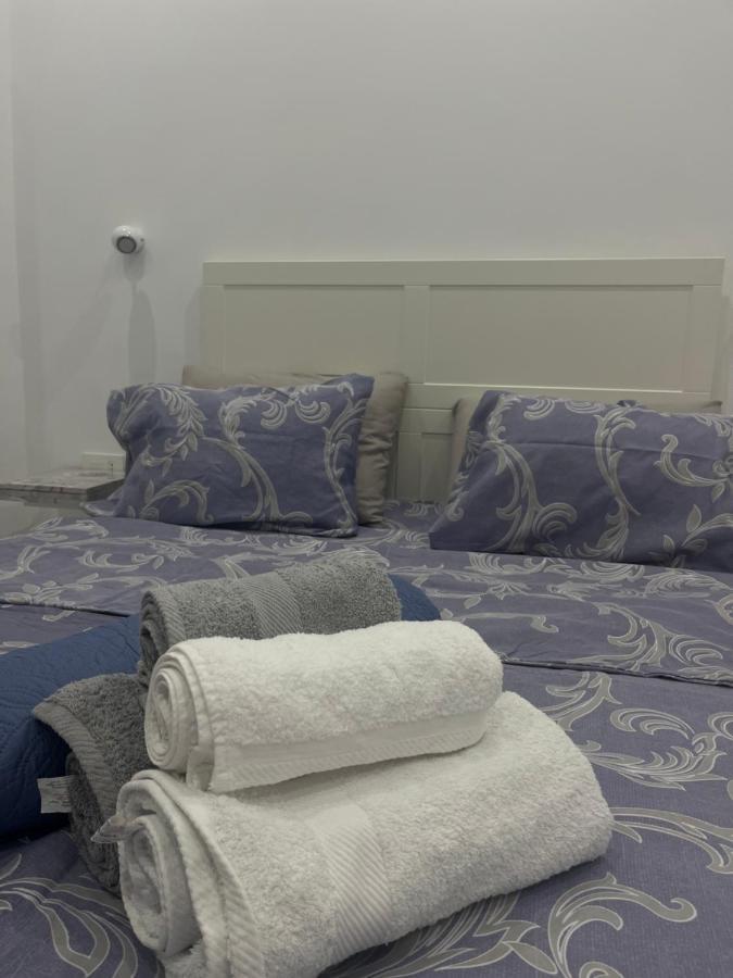 White Apartment Athens Atenas Exterior foto